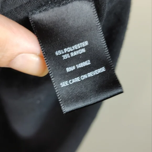 Torrid 4 Black Off The Shoulder Top - Picture 7 of 11